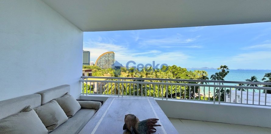 Condo in Pattaya, Thailand, 2 bedrooms  № 210125