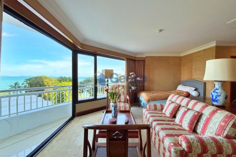 Condo in Pattaya, Thailand, 2 bedrooms  № 210125 - photo 4