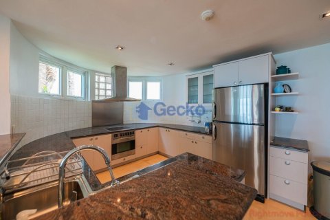 Condo in Pattaya, Thailand, 3 bedrooms  № 210124 - photo 6
