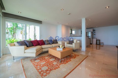 Condo in Pattaya, Thailand, 3 bedrooms  № 210124 - photo 8