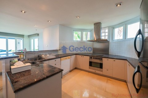 Condo in Pattaya, Thailand, 3 bedrooms  № 210124 - photo 5