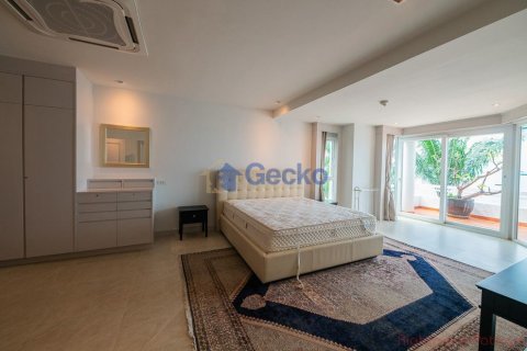 Condo in Pattaya, Thailand, 3 bedrooms  № 210124 - photo 16