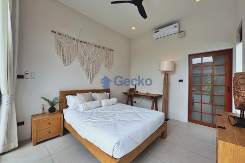 House in Pattaya, Thailand 4 bedrooms № 210121 - photo 19