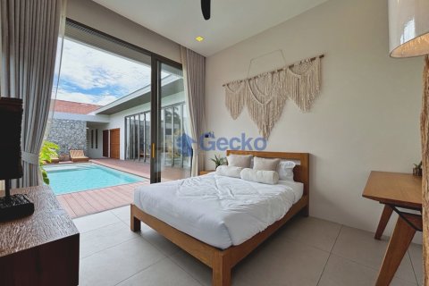 House in Pattaya, Thailand 4 bedrooms № 210121 - photo 18