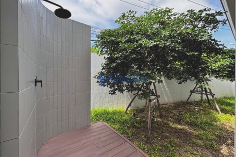 House in Pattaya, Thailand 4 bedrooms № 210121 - photo 11