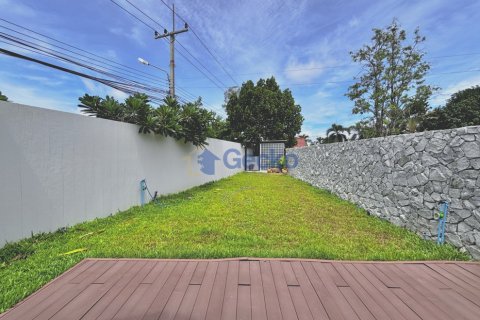 House in Pattaya, Thailand 4 bedrooms № 210121 - photo 22