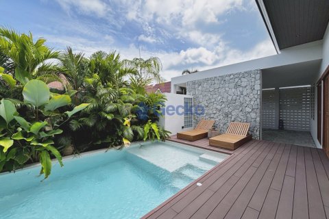 House in Pattaya, Thailand 4 bedrooms № 210121 - photo 10