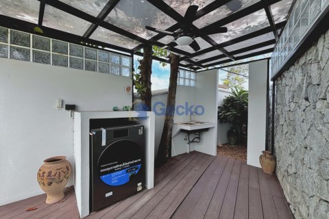 House in Pattaya, Thailand 4 bedrooms № 210121 - photo 23