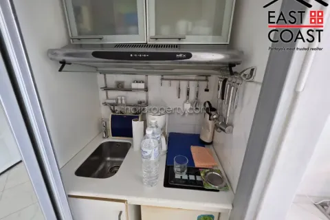 Estudio en el condominio en Jomtien Beach, Pattaya, Tailandia № 212465 - foto 11