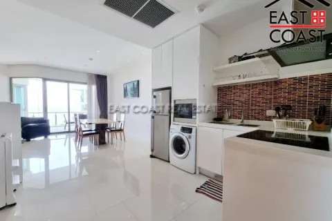 Condominio de 2 dormitorios en Pattaya, Tailandia № 212471 - foto 2