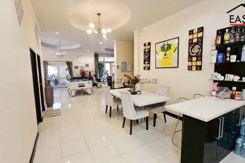 Casa de 3 dormitorios en Jomtien Beach, Pattaya, Tailandia № 212468 - foto 7