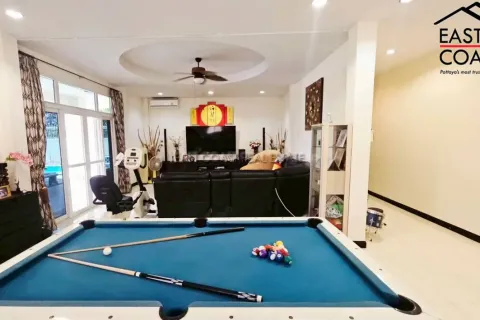 Casa de 3 dormitorios en Jomtien Beach, Pattaya, Tailandia № 212468 - foto 4