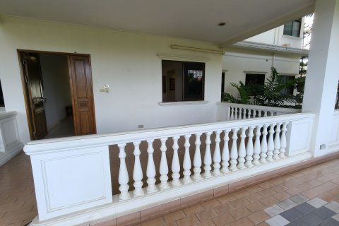 Condo in Pattaya, Thailand, 2 bedrooms  № 136556 - photo 4