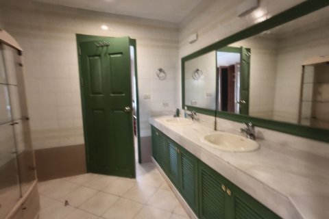 Condo in Pattaya, Thailand, 2 bedrooms  № 136556 - photo 14