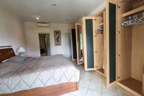 Condo in Pattaya, Thailand, 2 bedrooms  № 136556 - photo 18