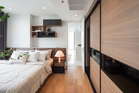 Condo à Sathon, Bangkok, Thaïlande, 2 chambres  № 136555 - photo 8