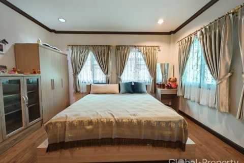 House in Pattaya, Thailand 3 bedrooms № 152372 - photo 10