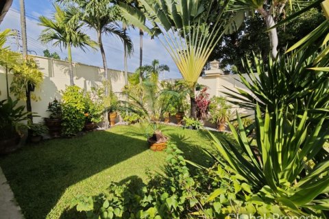 House in Pattaya, Thailand 3 bedrooms № 152372 - photo 23