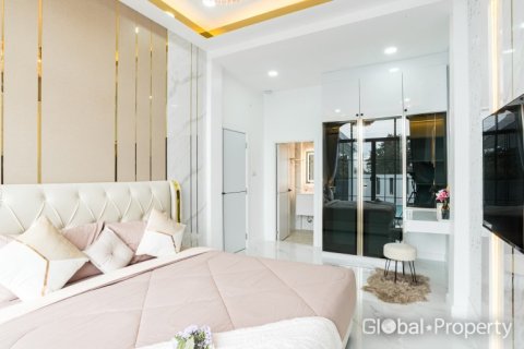 Дом в Паттайе, Таиланд с 3 спальнями  № 152371 - фото 27