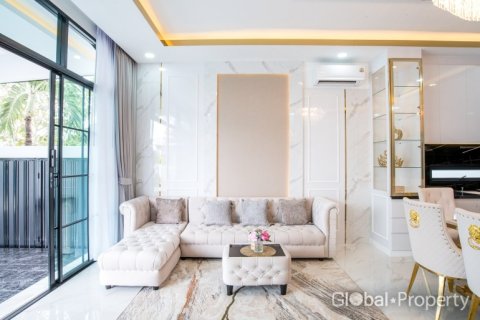 Дом в Паттайе, Таиланд с 3 спальнями  № 152371 - фото 6