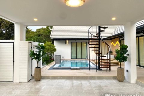 House in Pattaya, Thailand 3 bedrooms № 152370 - photo 8