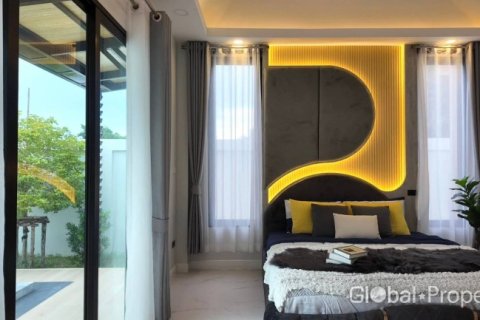 House in Pattaya, Thailand 3 bedrooms № 152370 - photo 25