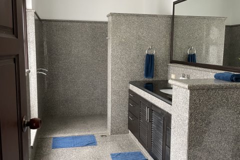 Дом в Хуа Хине, Таиланд с 5 спальнями  № 147229 - фото 28