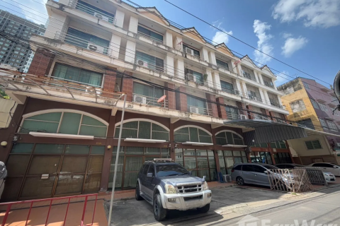 Propriété commerciale à Bang Sue, Bangkok, Thaïlande № 147230 - photo 3