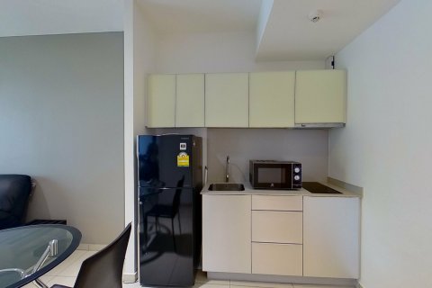 Студия в кондо в Клонг Тоэй, Бангкок, Таиланд № 156637 - фото 4