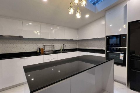 Duplex in Ko Samui, Thailand 3 bedrooms № 138547 - photo 9