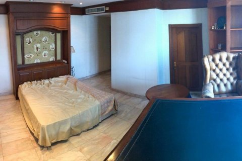 Condo in Yan Nawa, Bangkok, Thailand, 2 bedrooms  № 138543 - photo 10