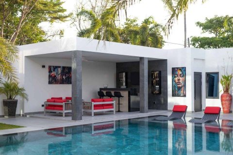 Villa in Phuket, Thailand 5 bedrooms № 147551 - photo 5