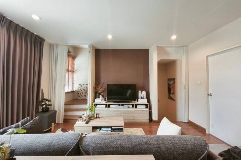 Townhouse in Lat Krabang, Bangkok, Thailand 3 bedrooms № 147548 - photo 5