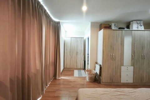 Townhouse in Lat Krabang, Bangkok, Thailand 3 bedrooms № 147548 - photo 6
