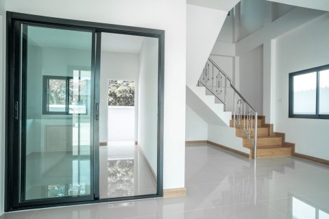 Maison à Saraphi, Thaïlande 4 chambres № 147549 - photo 10