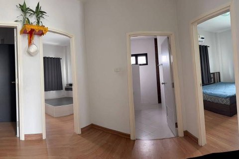 Maison à Saraphi, Thaïlande 4 chambres № 147549 - photo 15