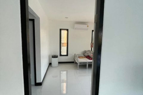 Дом в Накхонпатхоме, Таиланд с 4 спальнями № 147552 - фото 9