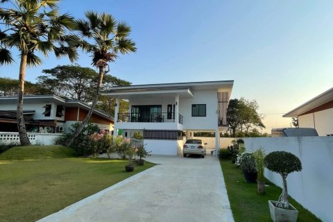 Дом в Накхонпатхоме, Таиланд с 4 спальнями № 147552 - фото 15