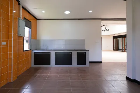 Casa de 3 dormitorios en Pattaya, Tailandia № 210516 - foto 7