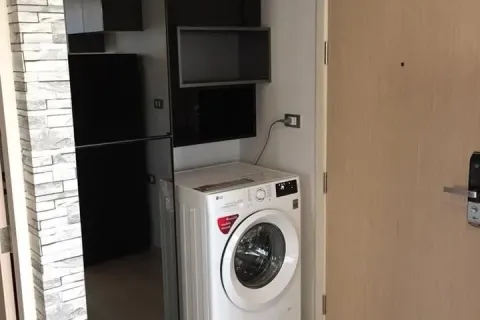 Studio in the Condo in Ratchathewi, Bangkok, Thailand  № 148749 - photo 10