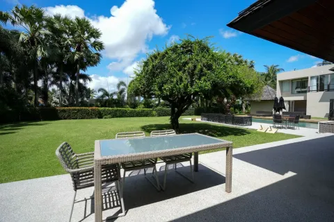 Villa in Phuket, Thailand 5 bedrooms № 148752 - photo 4