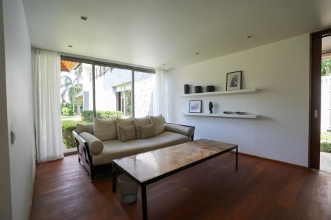 Villa in Phuket, Thailand 5 bedrooms № 148752 - photo 14