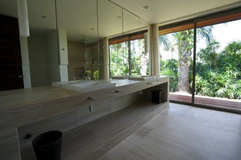 Villa in Phuket, Thailand 5 bedrooms № 148752 - photo 20