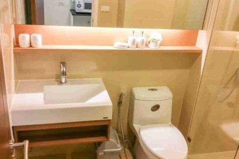 Condo in Bangkok, Thailand, 1 bedroom № 183366 - photo 4