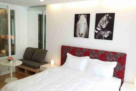 Condo in Bangkok, Thailand, 1 bedroom № 183366 - photo 12