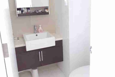 Condo in Bangkok, Thailand, 2 bedrooms № 183365 - photo 8