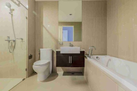 Condo in Bangkok, Thailand, 2 bedrooms № 183367 - photo 10