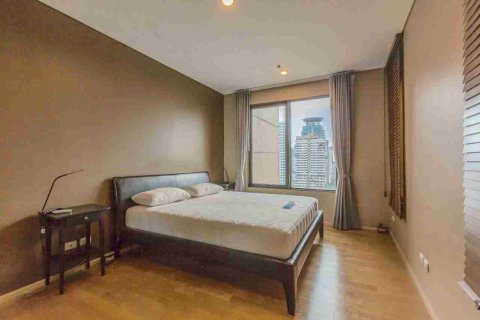 Condo in Bangkok, Thailand, 2 bedrooms № 183367 - photo 9