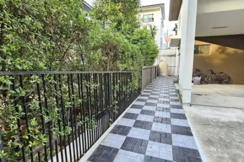 Haus in Prawet, Bangkok, Thailand 4 Schlafzimmer № 217042 - Foto 16