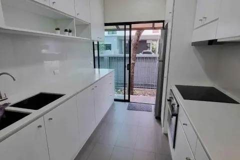 Haus in Prawet, Bangkok, Thailand 3 Schlafzimmer № 217041 - Foto 2